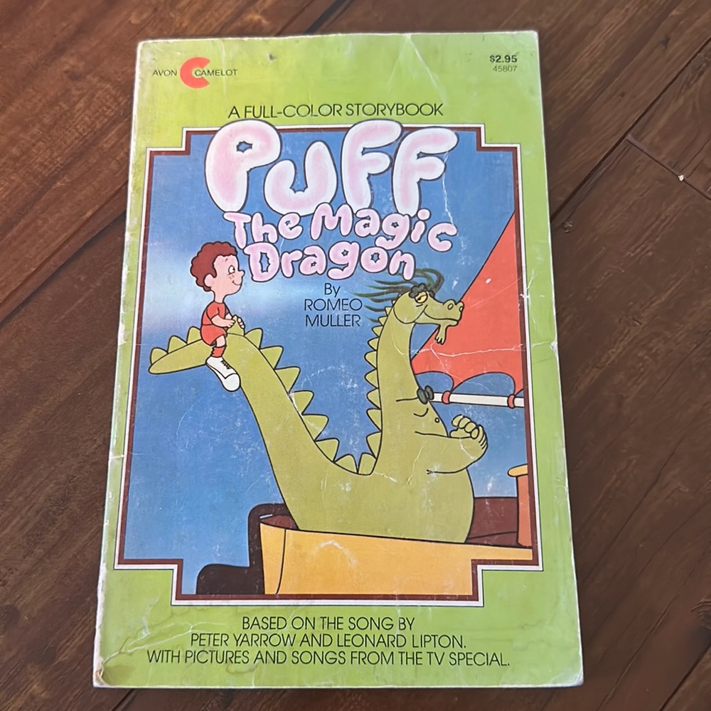 Vintage color Puff the Magic Dragon paperback‎ book with Music in back